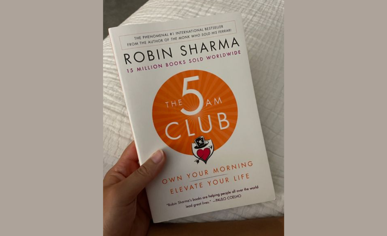 The 5 AM Club by Robin Sharma