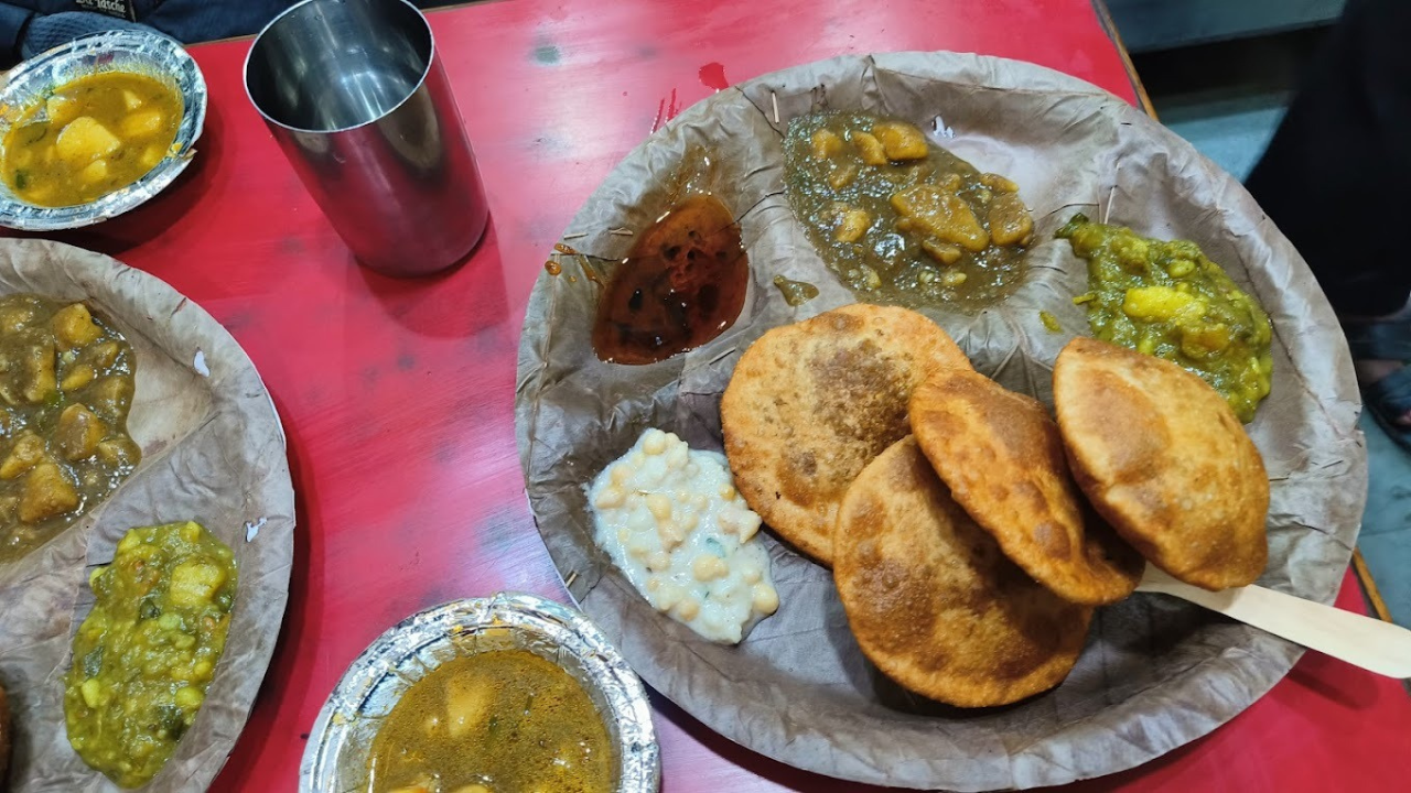 Mahakumbh Mela At Prayagraj 2025: 7 Famous Food Spots In The City To Try The Local Dishes | Times Now