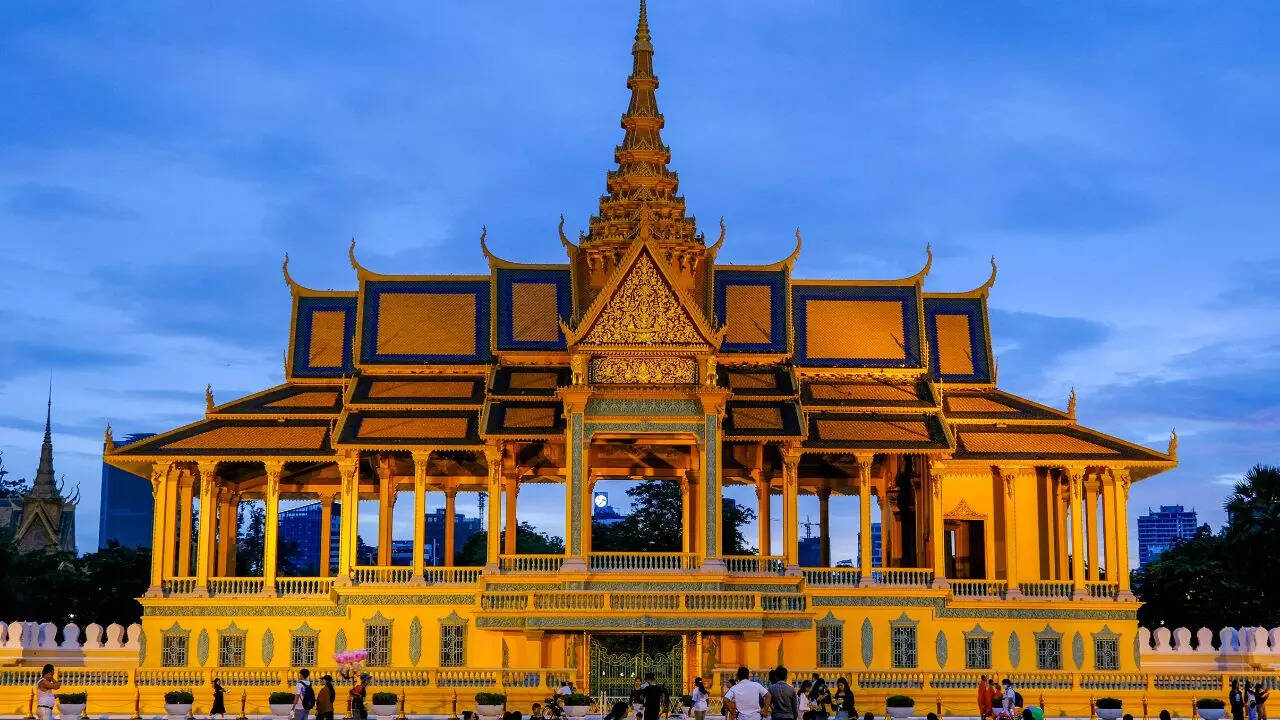 phnom penh cambodia credit canva