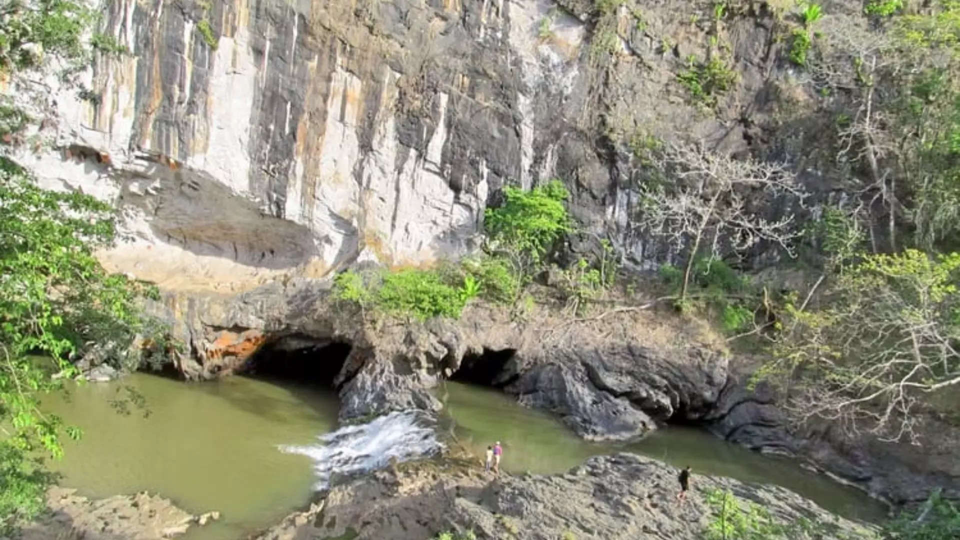 ಸಿಂಥೇರಿ ರಾಕ್ಸ್