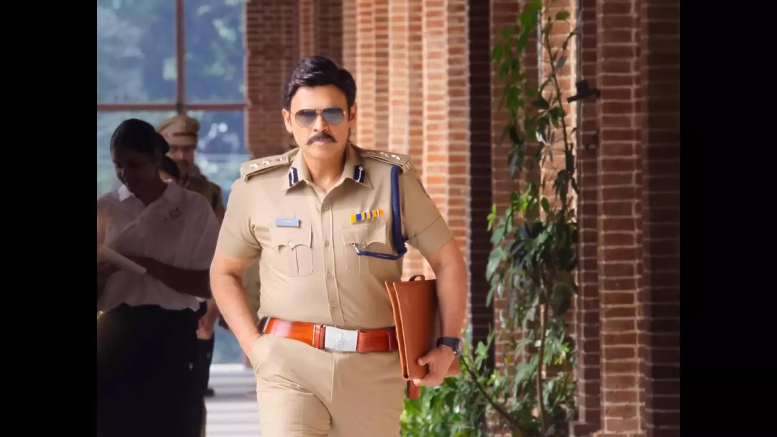 venkatesh cop sankranthiki vasthunnam