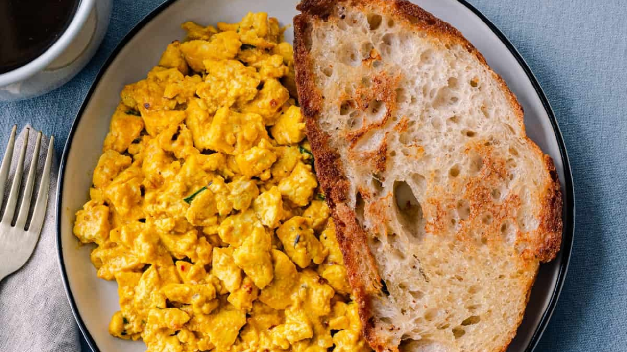 Vegan Scrambled Eggs