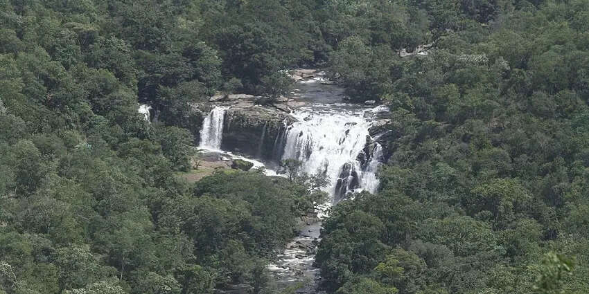 இரைச்சல்பாரா அருவி