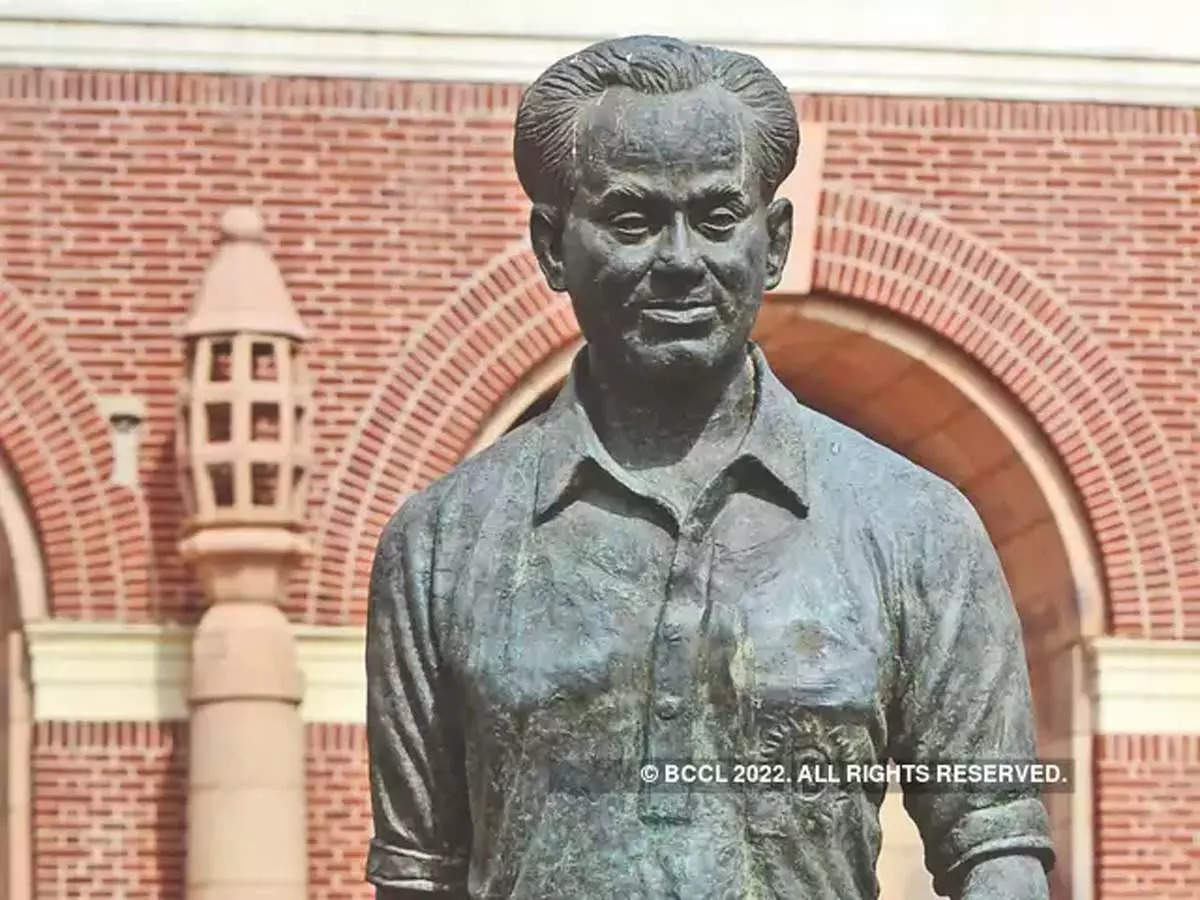 Dhyan Chand statue
