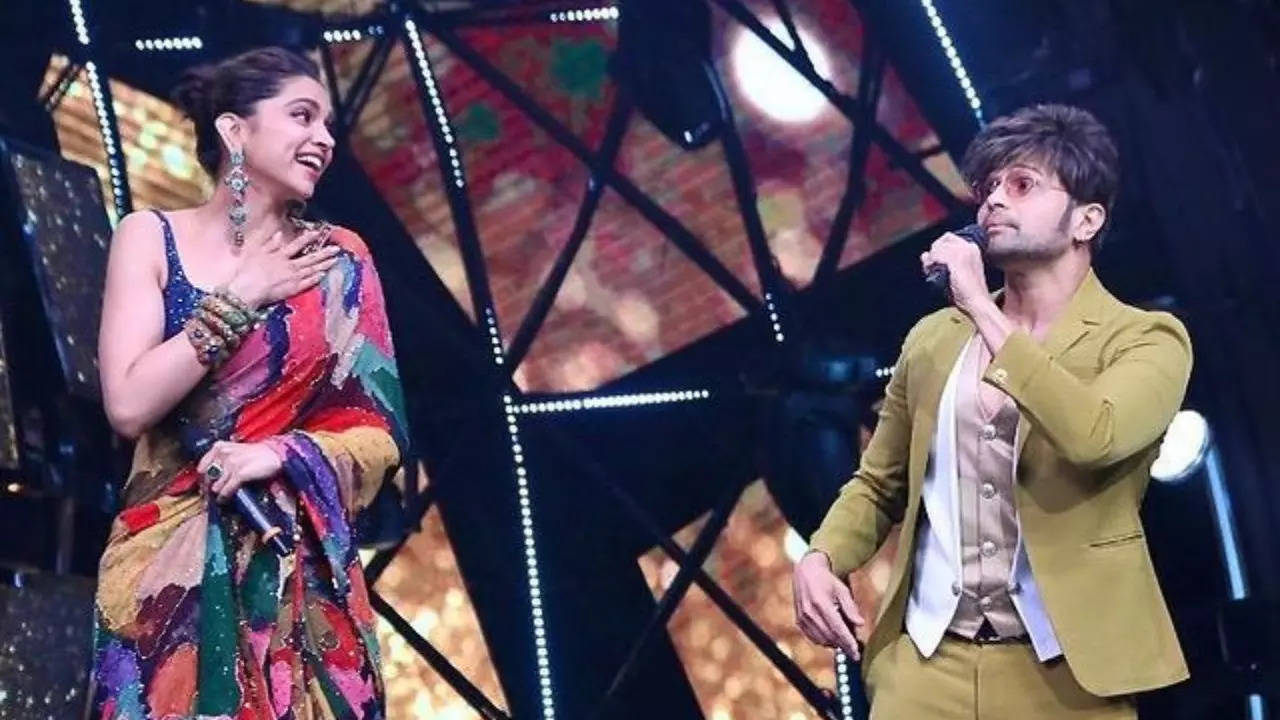 When Deepika Padukone thanked Himesh Reshammiya on sets of Indian Idol
