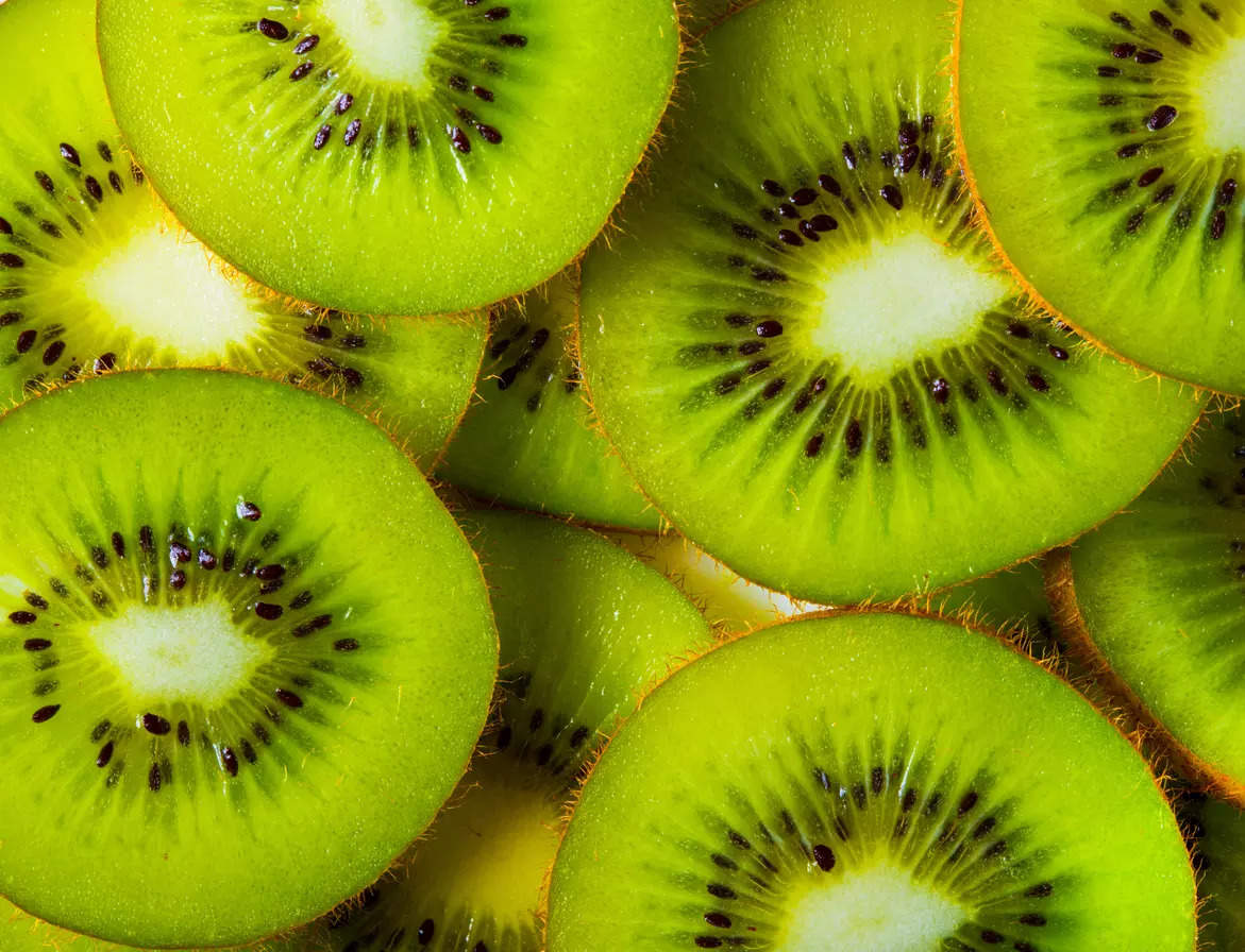 Kiwi fruits constipation natural remedy