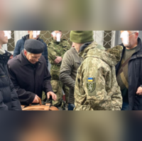 Heart and will of Ukrainians is strong 80-yr-old man tries to enlist in army for his grandkids - Viral Pic