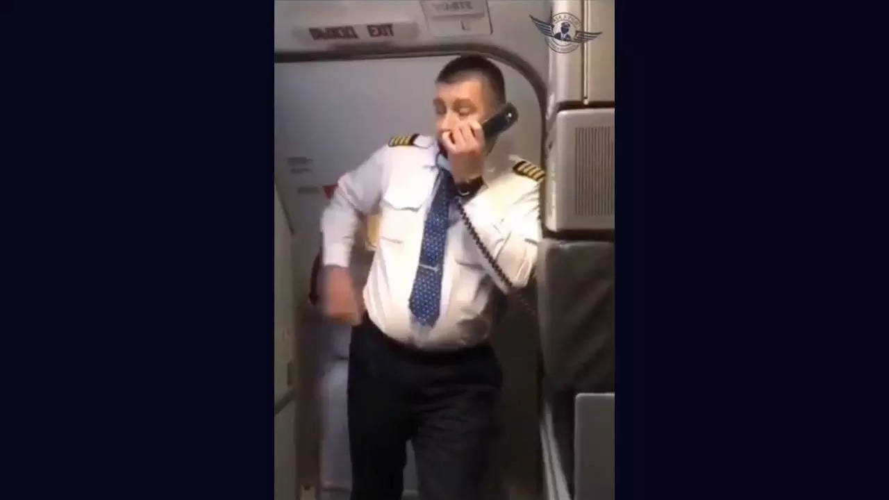 Russian pilot addresses passengers over PA | Image courtesy: Twitter