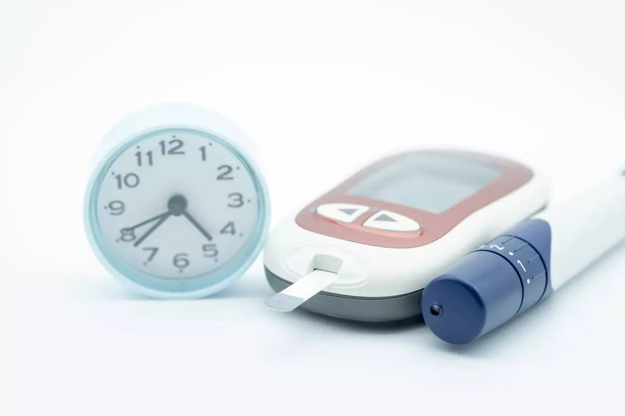 Glucometer clock diabetes blood sugar level check