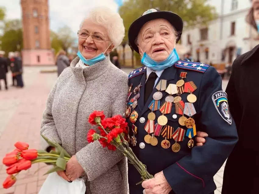 98-year-old offers to join Ukrainian Army