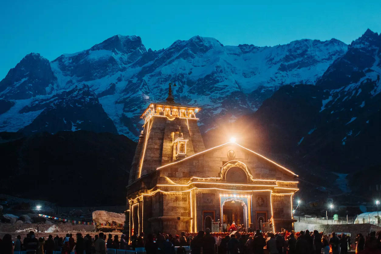 A view of the Kedarnath temple by night | Image courtesy: iStock