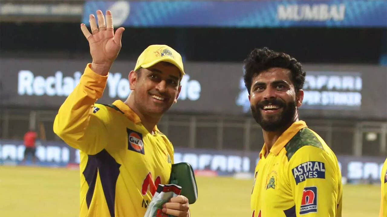 MS Dhoni & Ravindra Jadeja