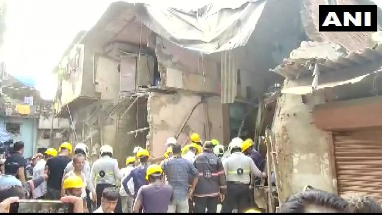 mumbai house collapse ANI