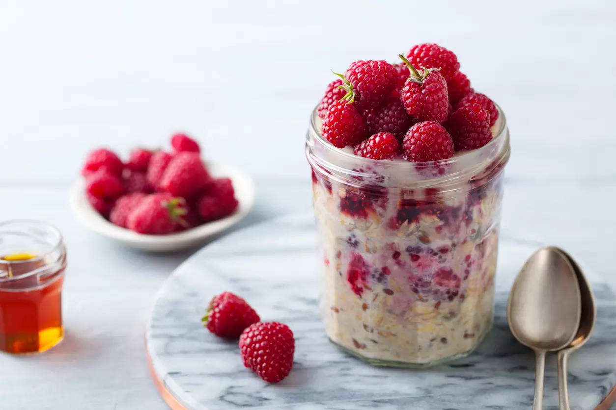 Busy morning making you skip breakfast? Easy overnight recipes to start your day with a nutritious kick