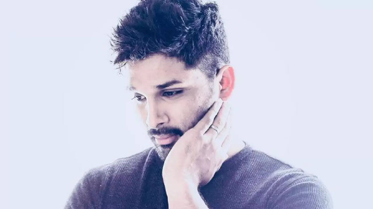 Cool Photos Of Allu Arjun Hairstyle in Surya The Soldier Movie