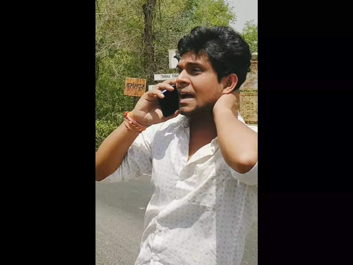Petrol Sajni': Bihar man's relatable song is winning the internet - Watch  viral video