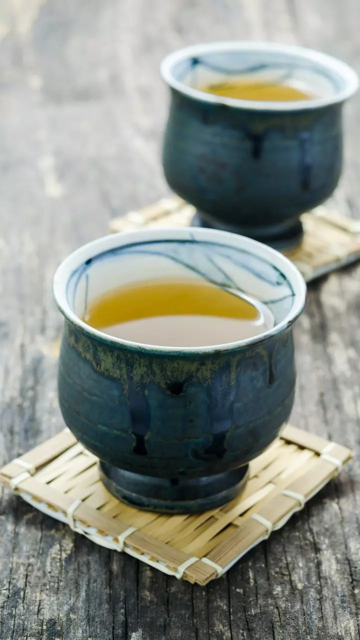 Replenish your skin with tea