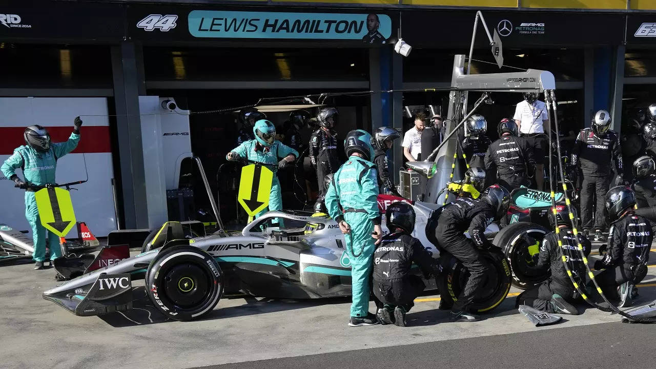 The Mercedes F1 team has been slowly but surely improving their car to get rid of the niggles affecting performance for Lewis Hamilton and Russell, earlier in the season.