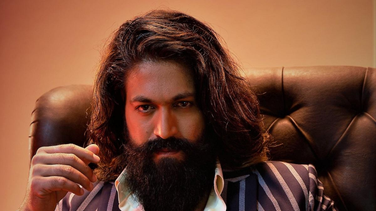 KGF Chapter 2 Twitter movie review: Yash is 'meaner, leaner, stronger',  Sanjay Dutt is 'terrific' as film gives 'goosebumps'