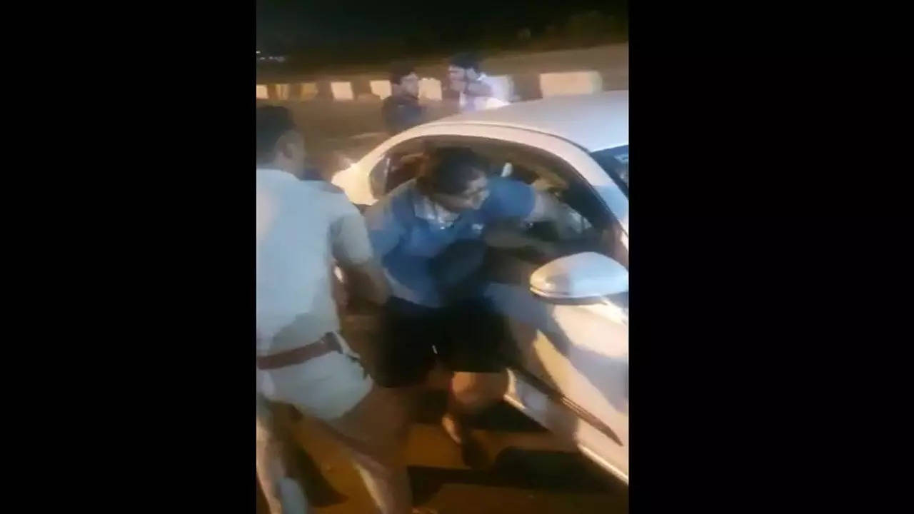 Rajasthan cops assault woman car driver in Jaipur