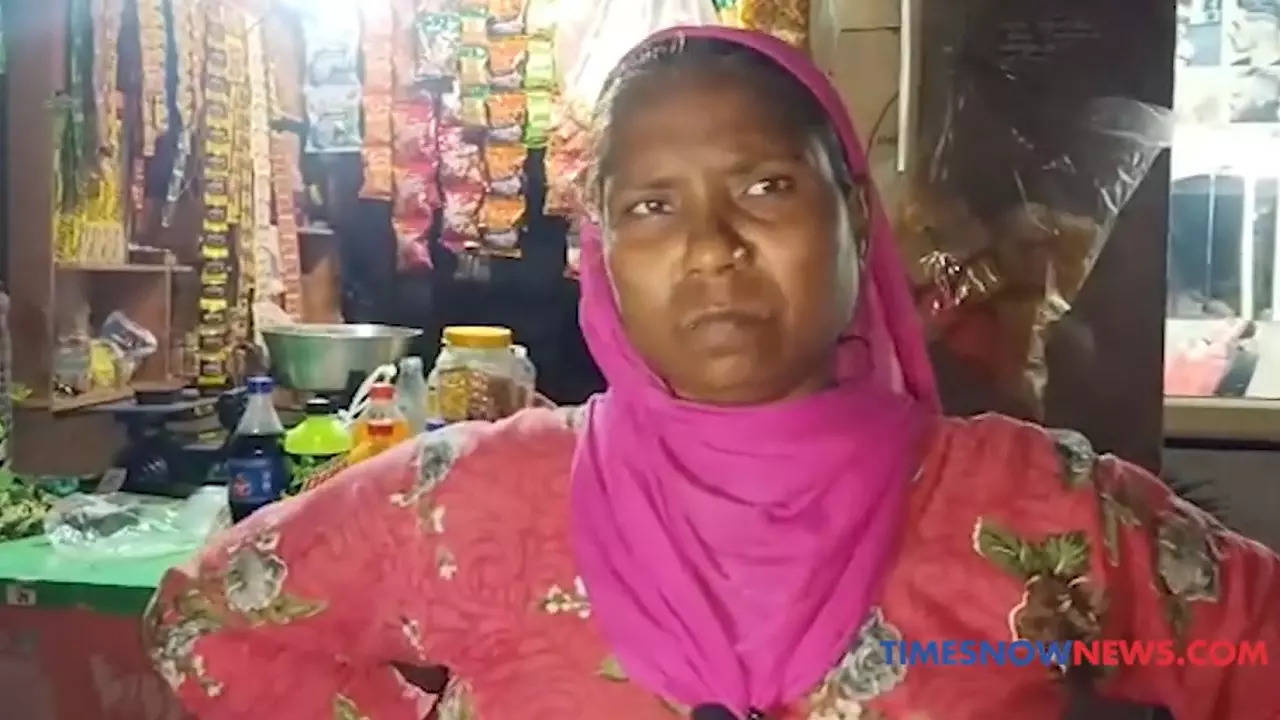 UP shopkeeper plays pro-Pakistan slogans