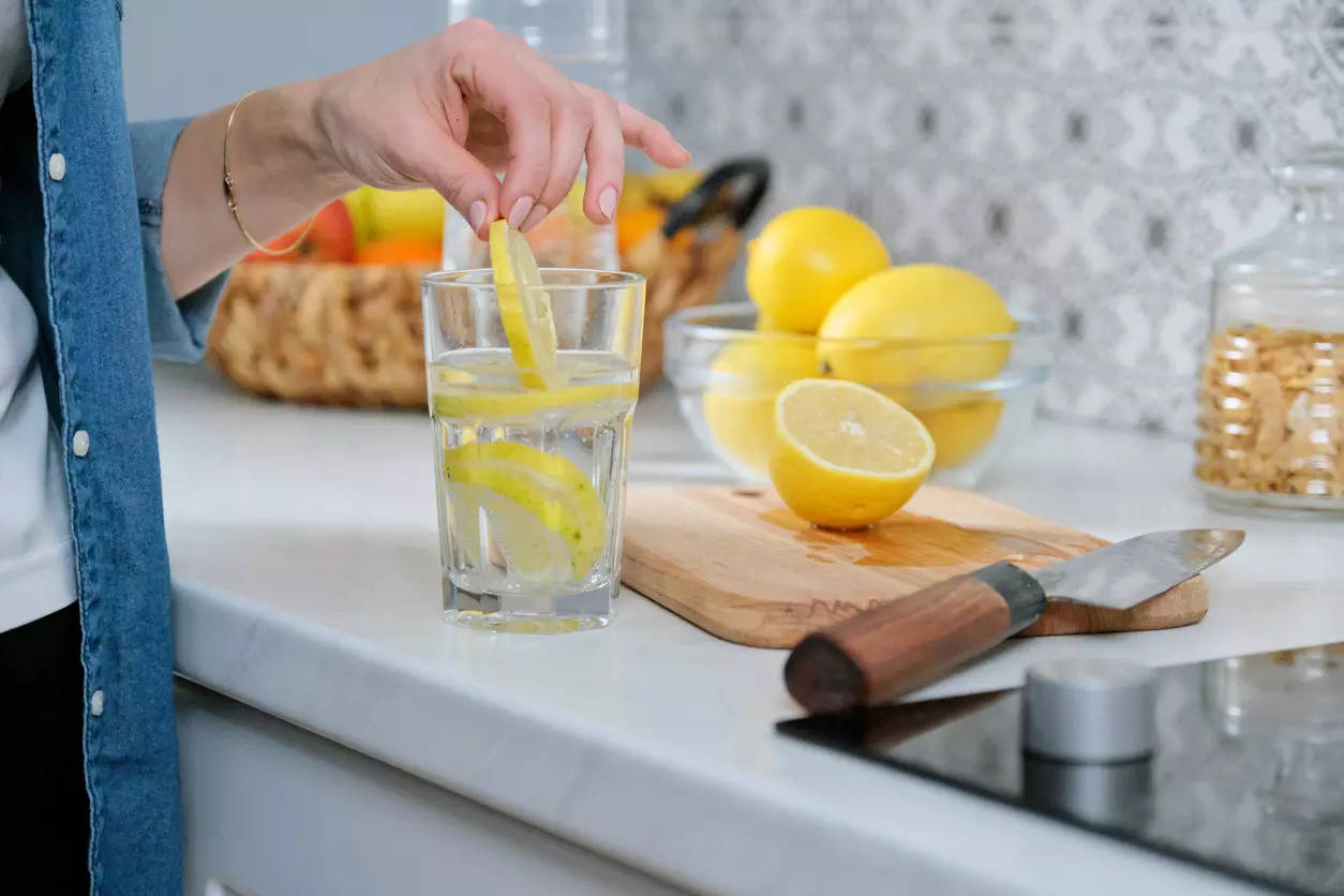 Besides giving a distinct flavour to food, lemons also have medicinal and beauty benefits – from treating conditions like the common cold to improving skin quality, to inducing weight loss and enhancing digestion.