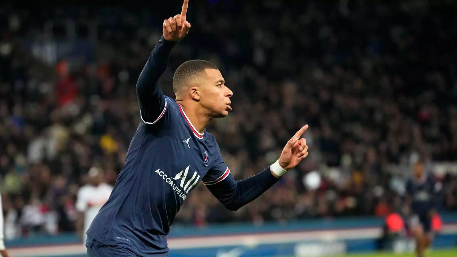 PSG take on Marseille in Ligue 1