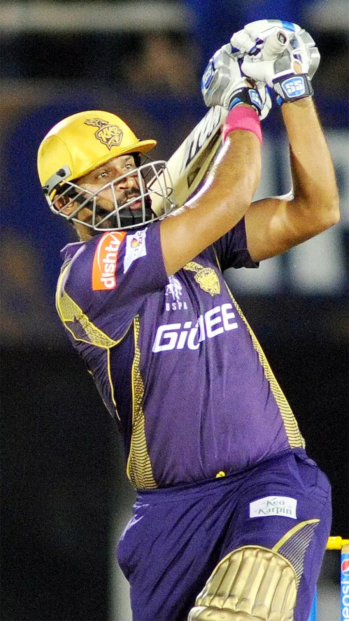 6 Yusuf Pathan