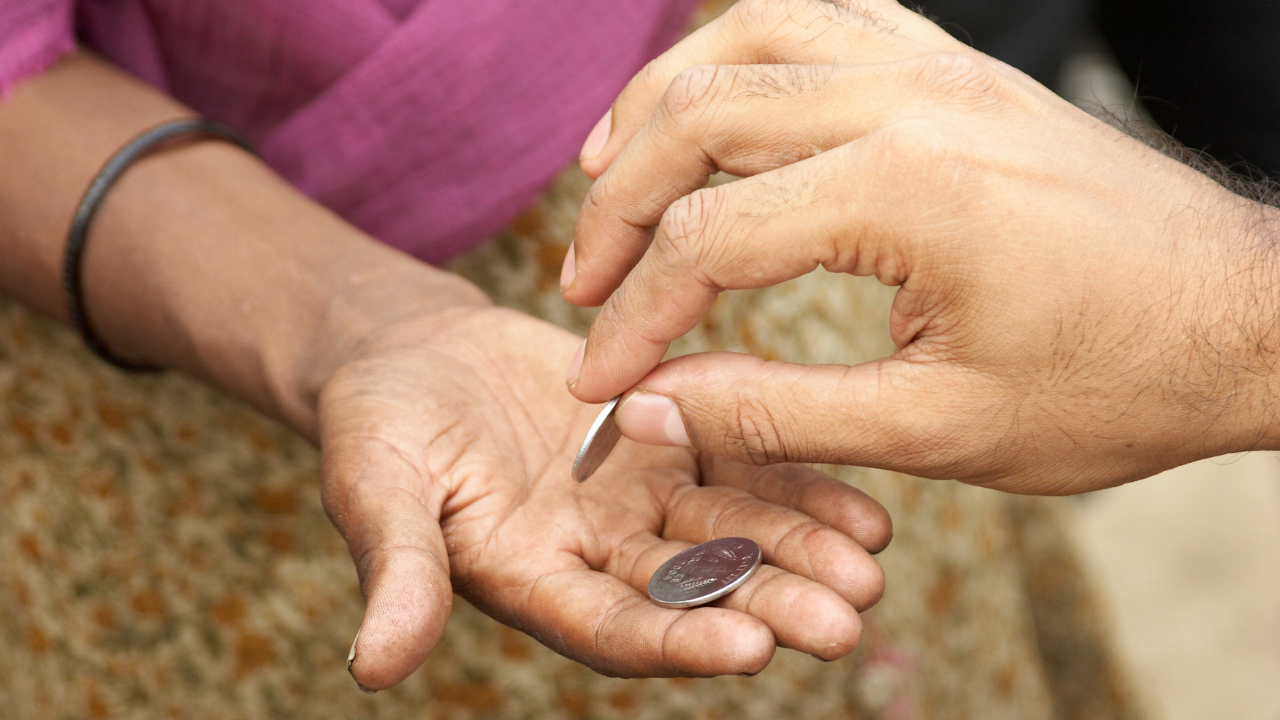 80-year-old Karnataka woman who collects alms donates Rs 1 lakh to temple