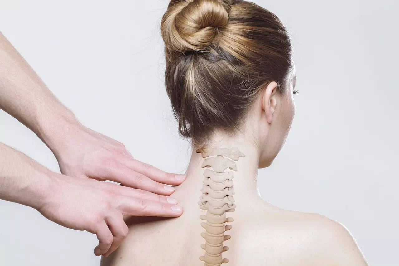 Tech neck pain posture