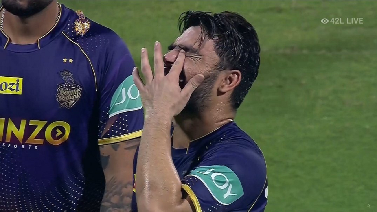 Rinku Singh gets emotional as Evin Lewis' stunning catch sends KKR out of  IPL 2022 - see pics