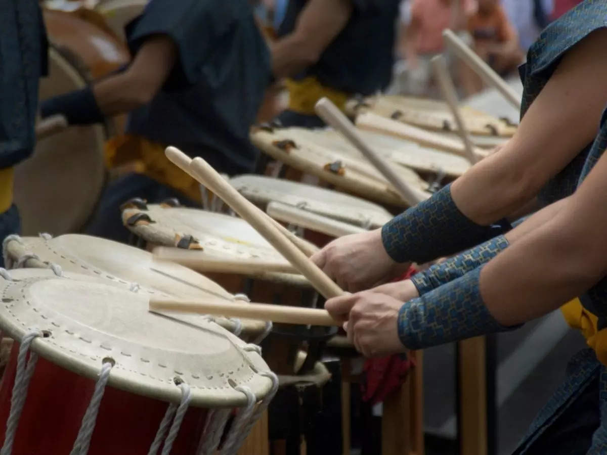 Taiko drums typically use cow or horsehide and are made from a hollowed-out tree trunk