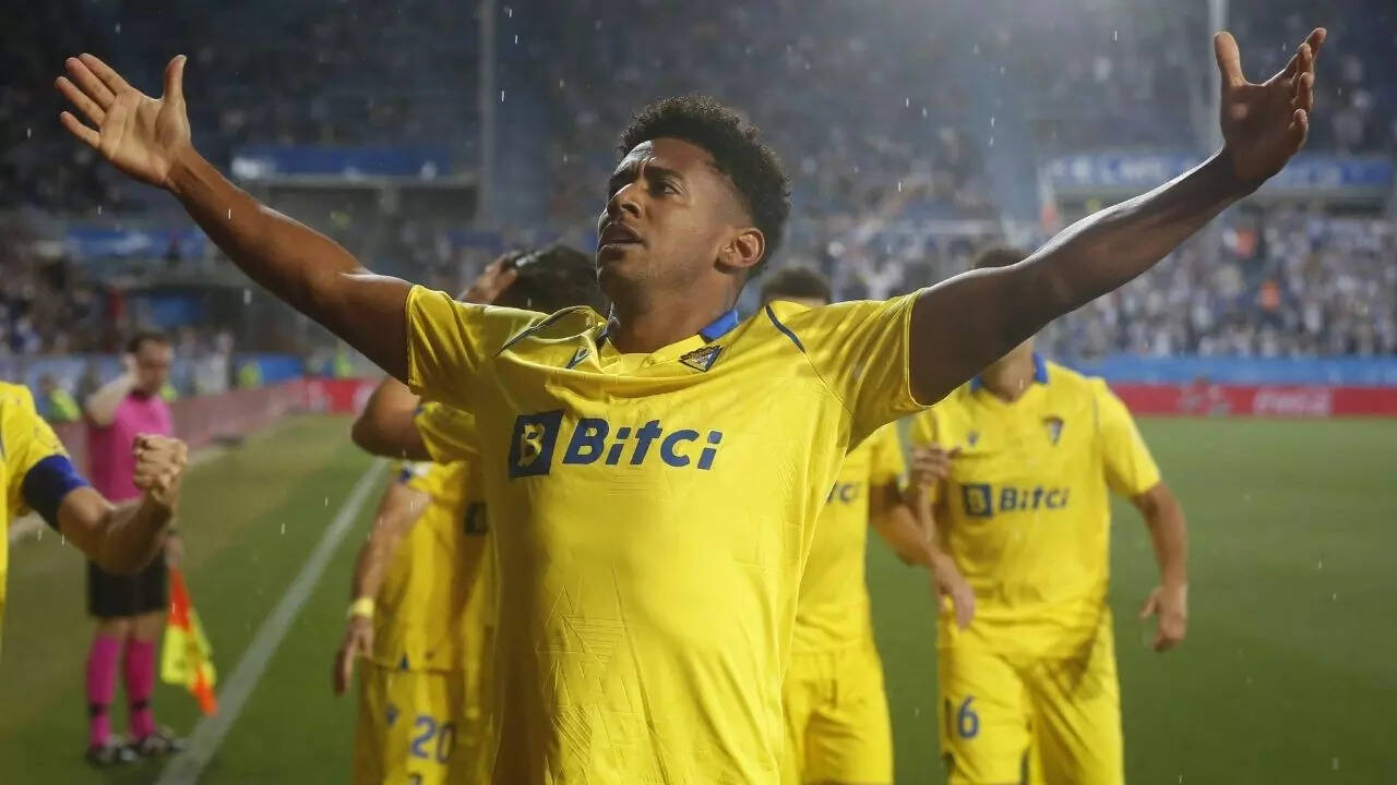 La Liga Granada joins Alaves and Levante in relegation as Cadiz and Mallorca narrowly survive