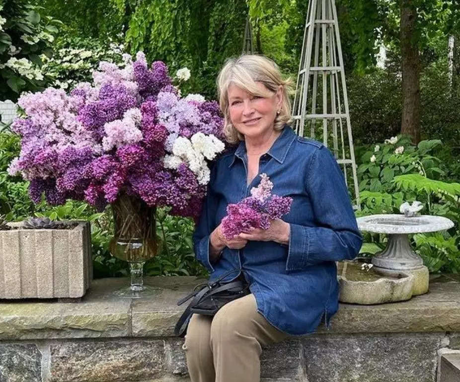 Ageless at 80: What Martha Stewart does to feel fabulous and beat dementia