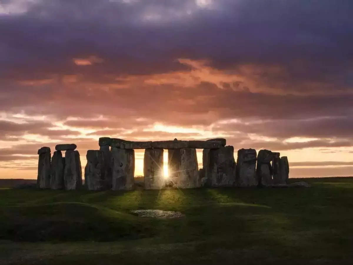 4,500-year-old poop offers clues about dining habits of the people who built Stonehenge