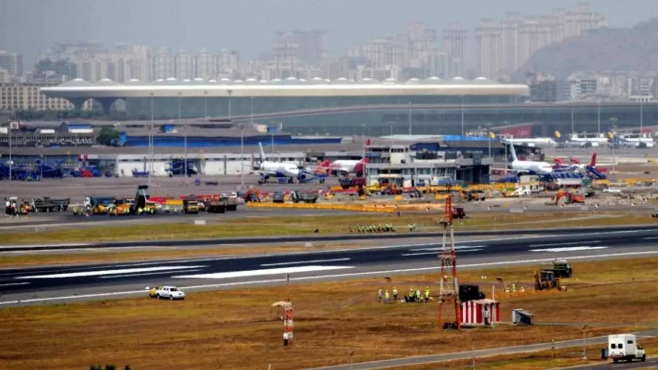 Mumbai airport_PTI