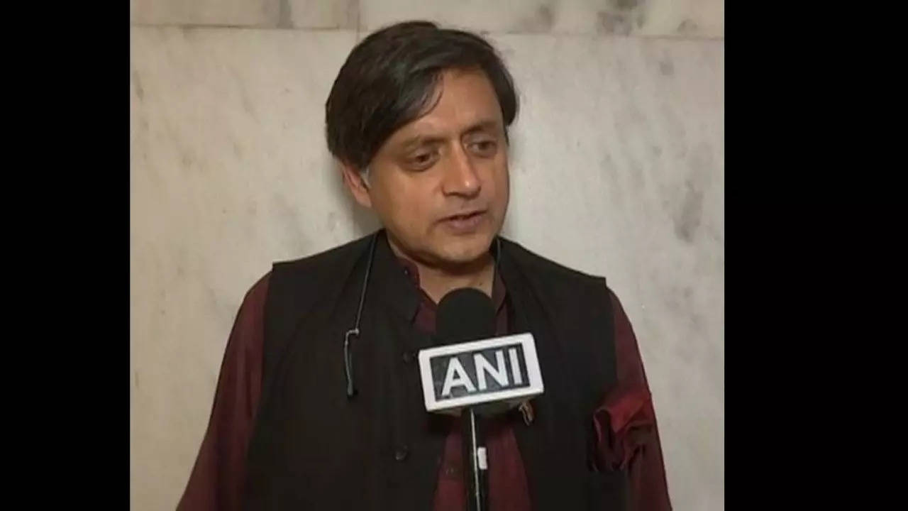 Shahi Tharoor