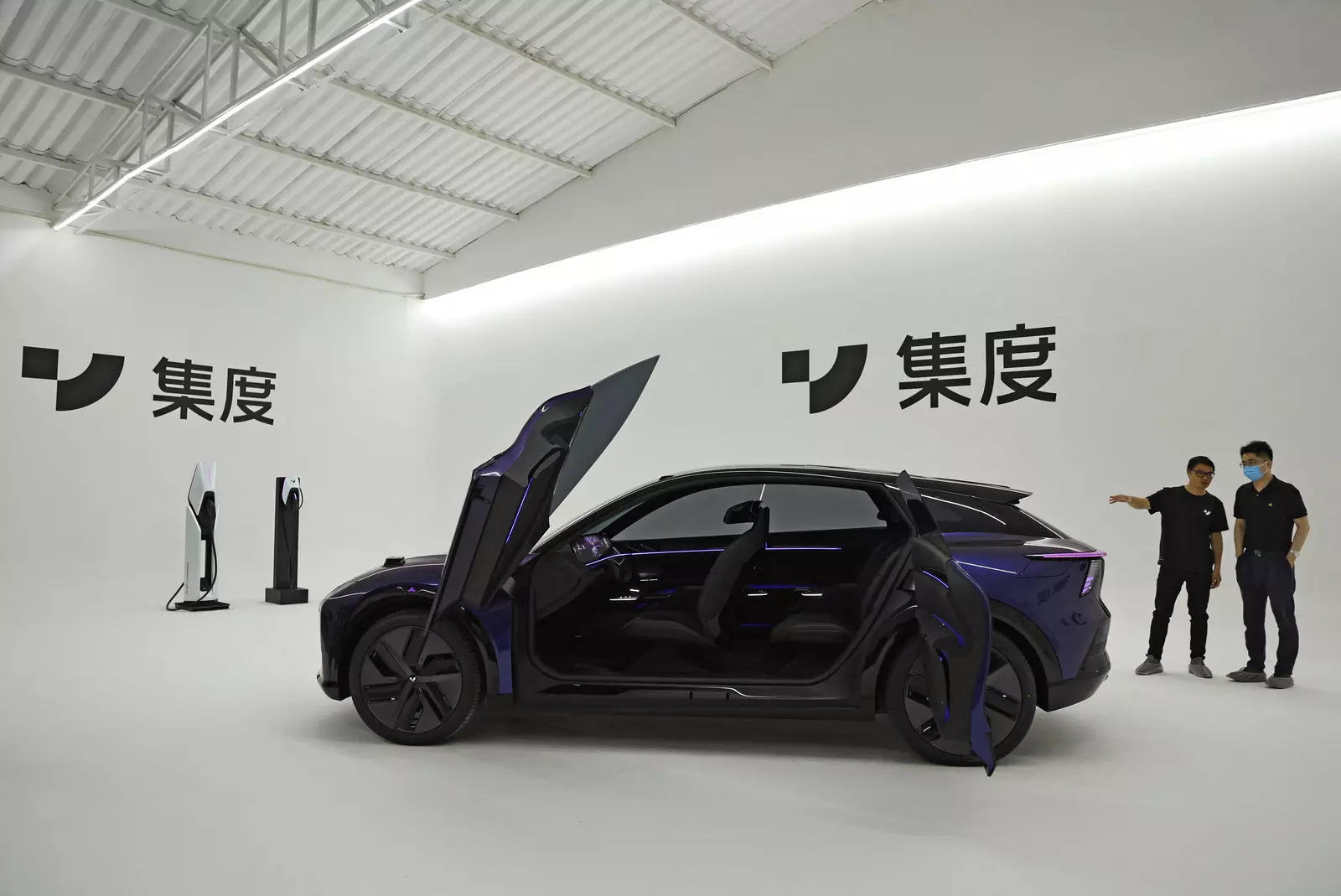 Chinese Tech giant Baidu unveils its first ‘Robot’ car