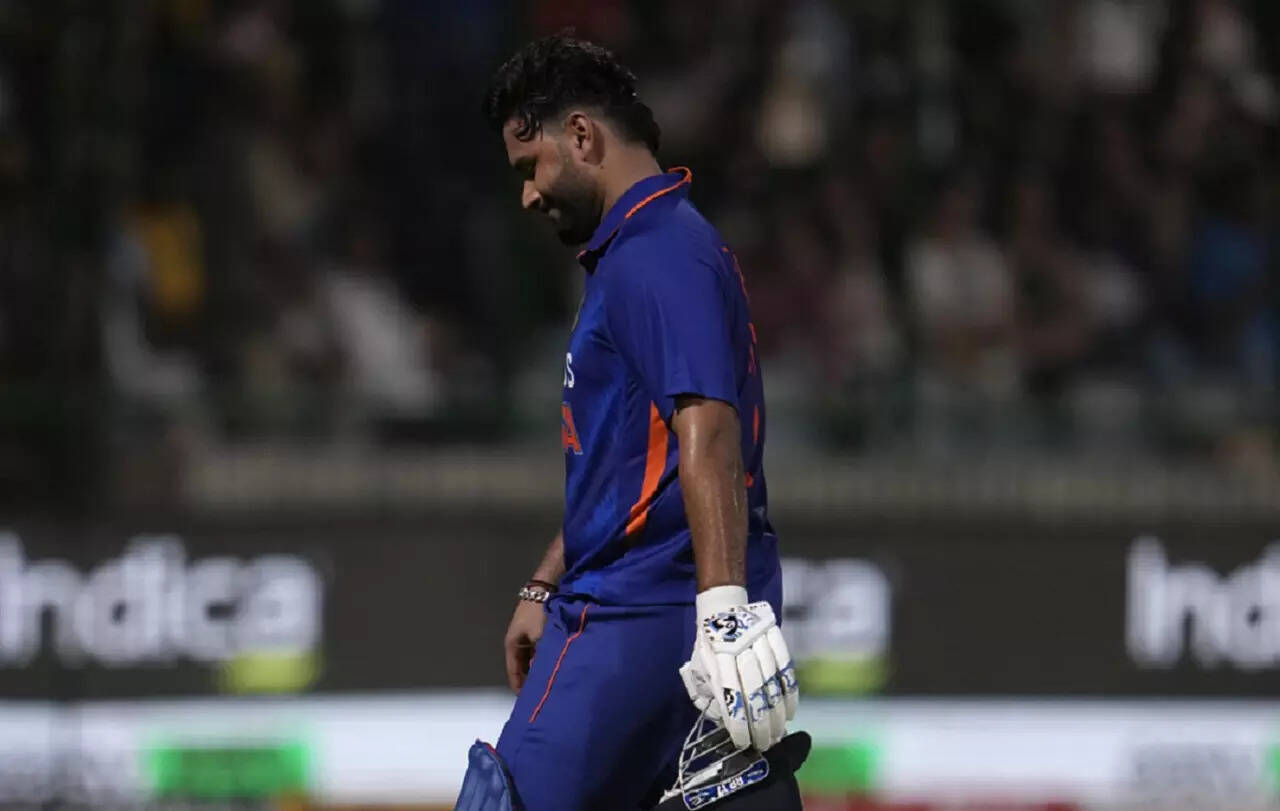 Former Pakistan spinner criticizes Rishabh Pants captaincy in first T20I against South Africa