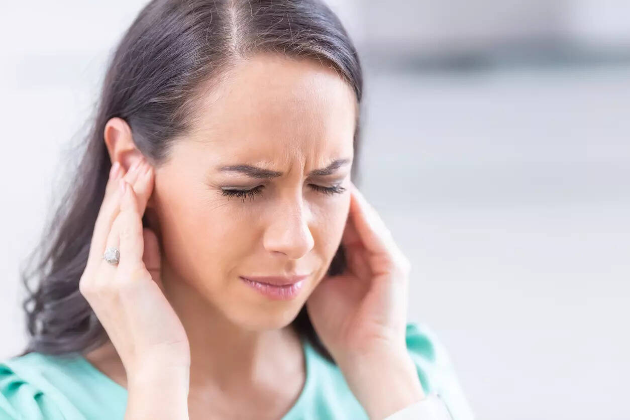 Constant ringing in the ears It's time to see the otolaryngologist to check for tinnitus