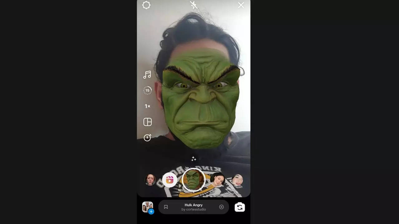 Here is how you can use the Hulk Angry face filter to create Instagram Reels