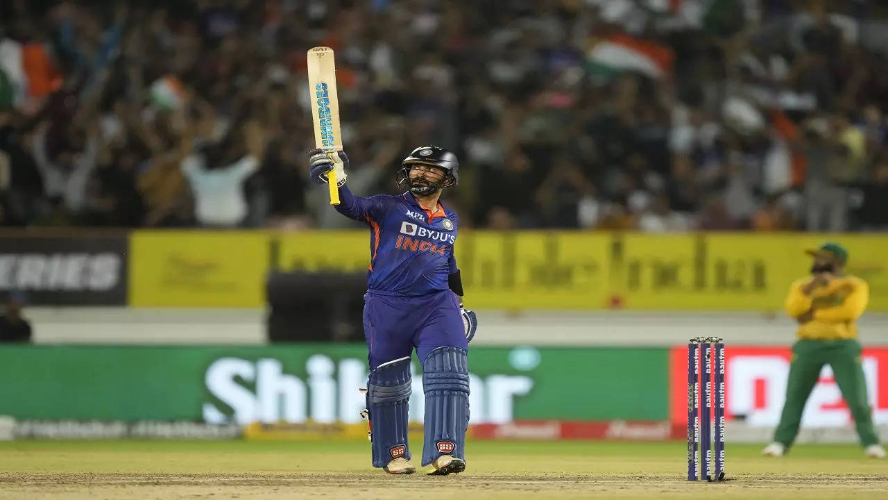 Dinesh Karthik made comeback in international cricket during South Africa T20I series