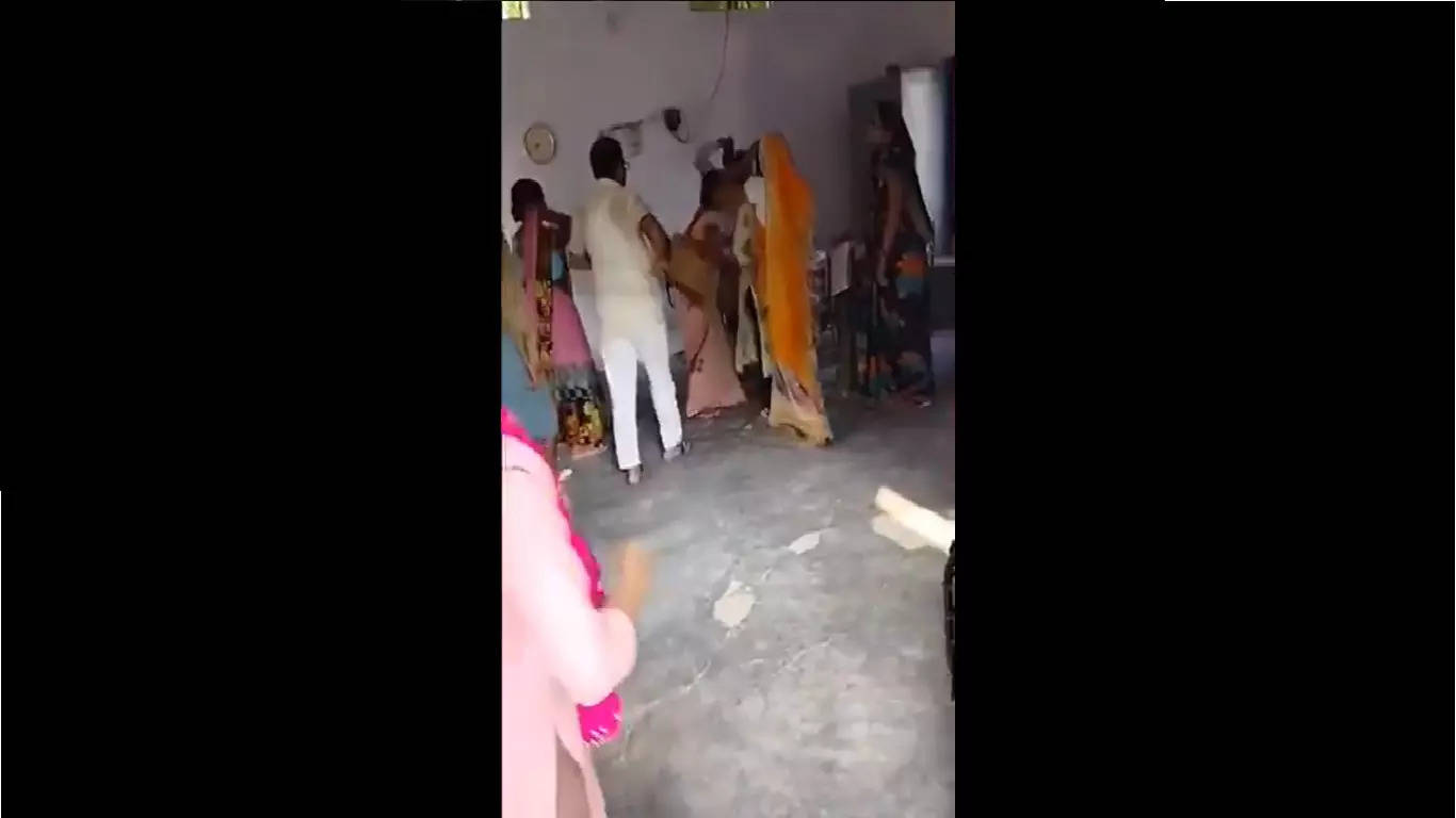 UP: Govt school principal thrashes female teacher with shoes for coming  late in Lakhimpur Kheri; video goes viral