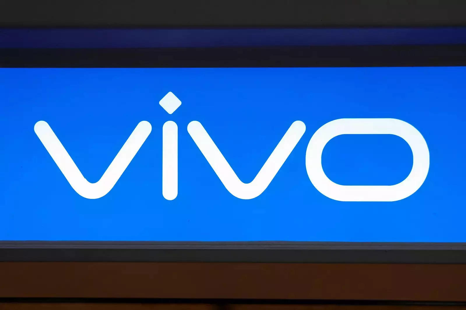 Chinese directors of company associated with Vivo flee as ED continues raids