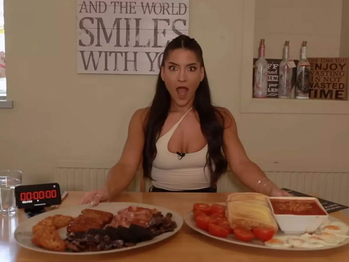 UK Woman With 27 Guinness World Records Eats 8000 Calories in 8 Minutes to Complete the Breakfast Challenge