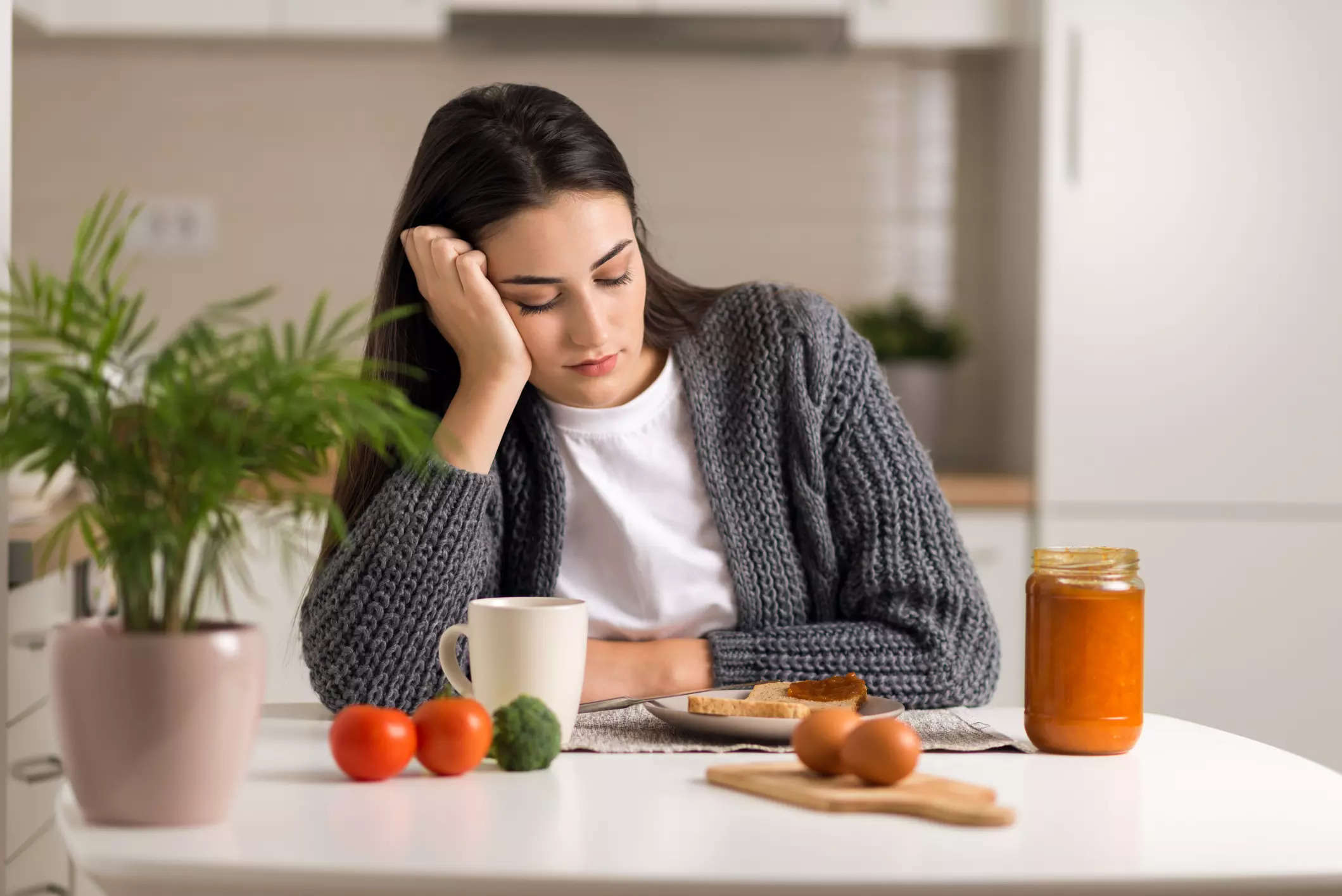 Carbs are the main fuel of the body, the source of energy that people rely on to perform daily functions. Therefore, quitting this food group could cause severe fatigue and energy loss.
