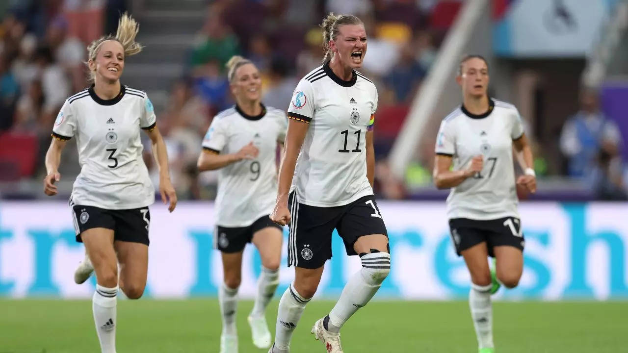Duitsland boekte de kwartfinales van het FIFA Women's European Championship 2022 en boekte een 2-0 overwinning op Spanje met twee schoten op doel