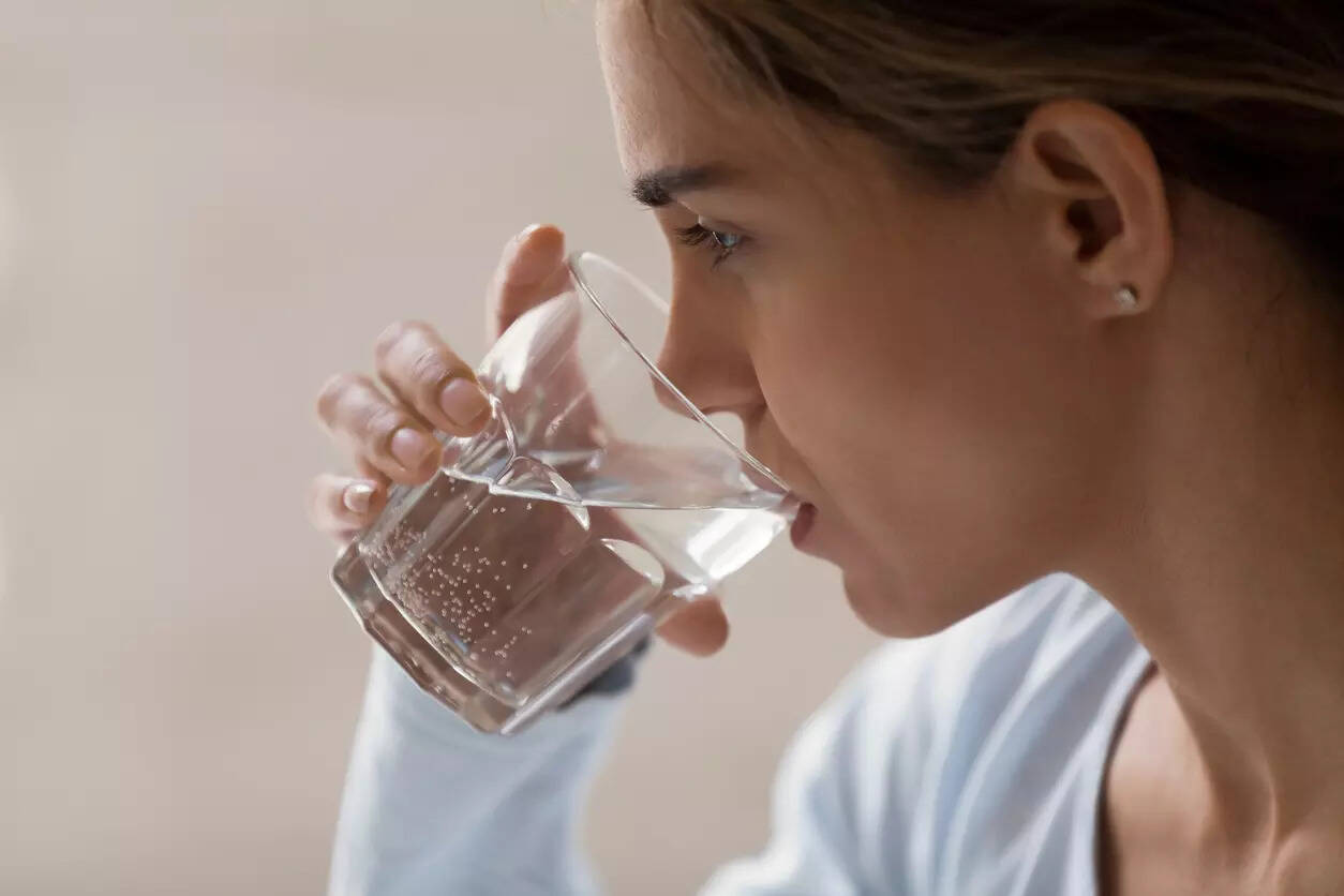 If we have a habit of drinking water on an empty stomach in the morning, then know what to do