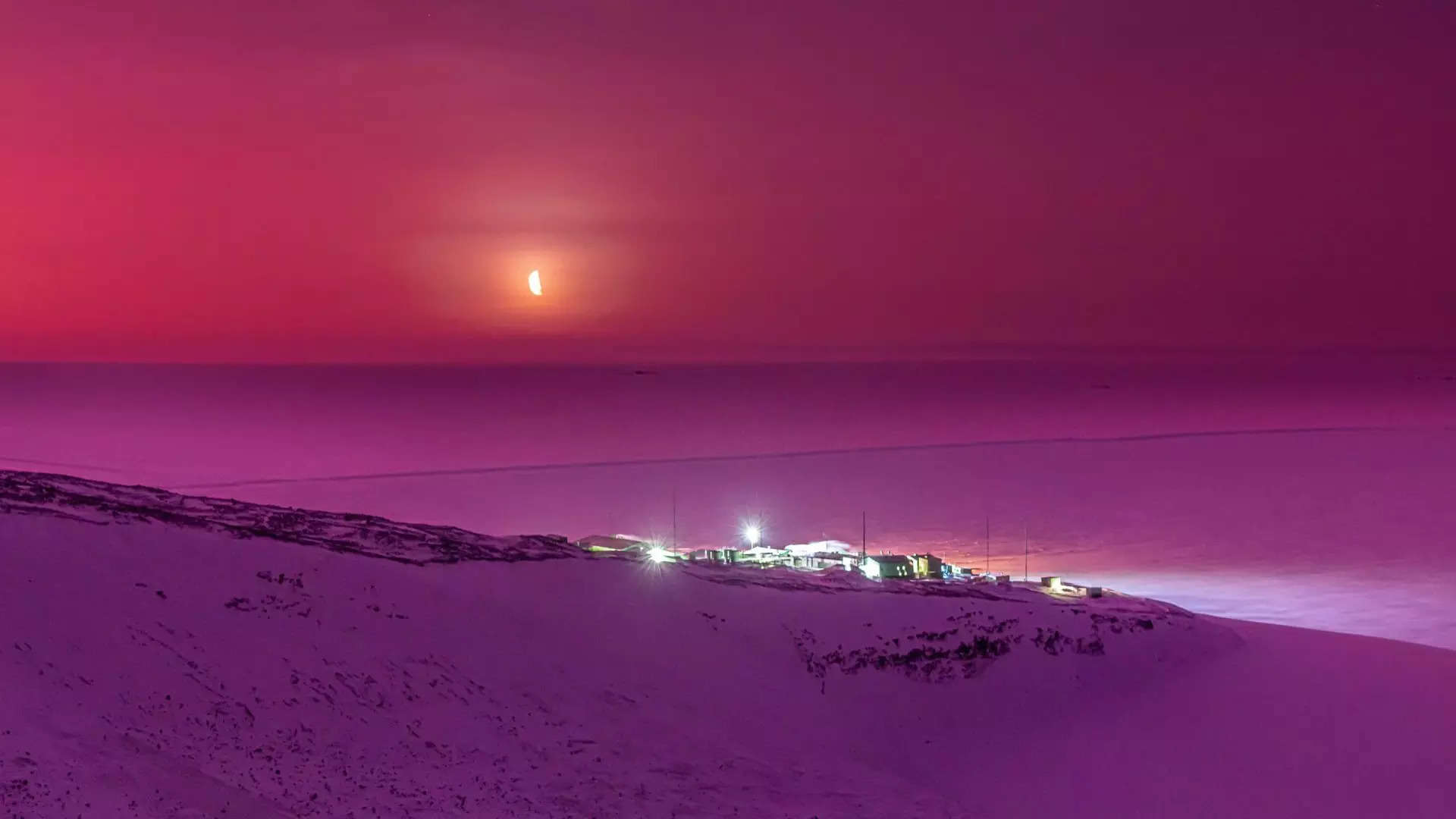 Afterglow from the Tongan volcano eruption puts on a twilight show as the Sun breaks during mid-winter  Picture courtesy Stuart Shaw TwitterAntarcticaNZ