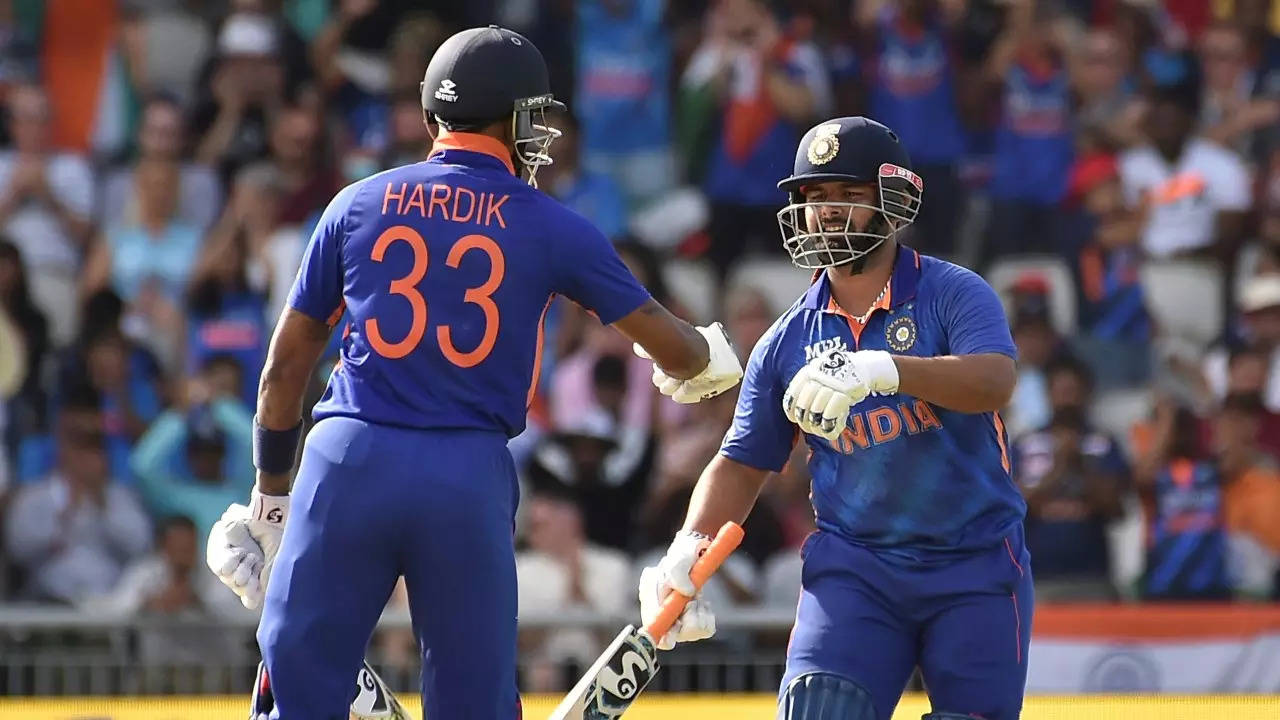 Just like Dhoni and Yuvraj used to...: Sunil Gavaskar compares duo of  Pant-Pandya with legendary Indian pair